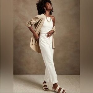 NWT! Banana Republic White Denim The Loose Jean -  Size 25 💙